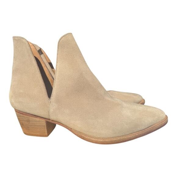 Free People Charm Double V Suede Bootie Women size 40 US 9.5 - Picture 1 of 5